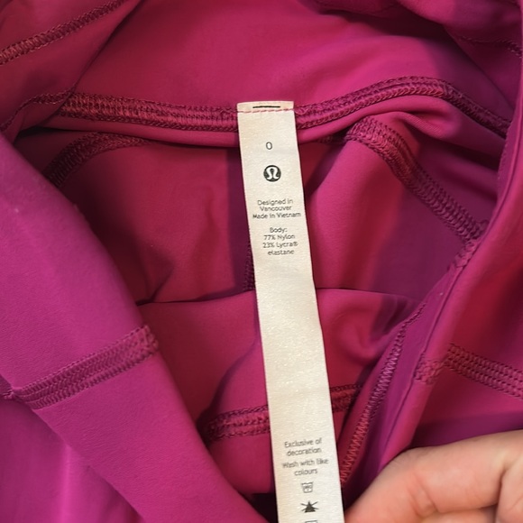 Lululemon Ripened Raspberry Leggings With Pockets Size 0 - Picture 2 of 3